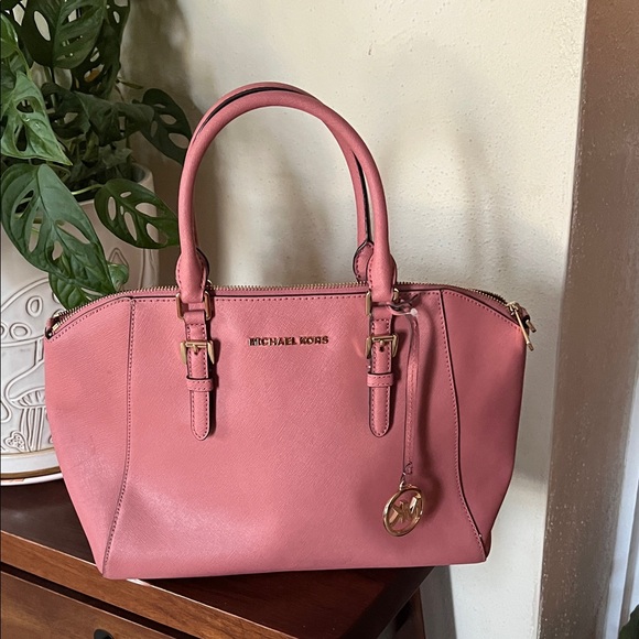 Michael Kors Handbags - Michael Kors Pink Tote Bag